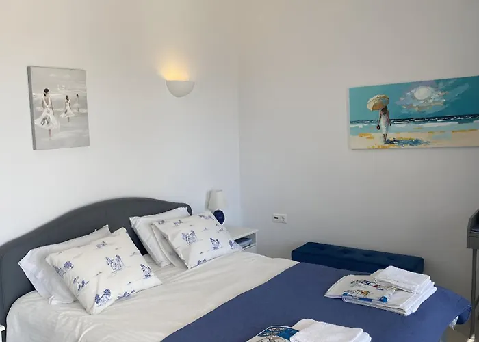 Luxury On The * איוס חורה